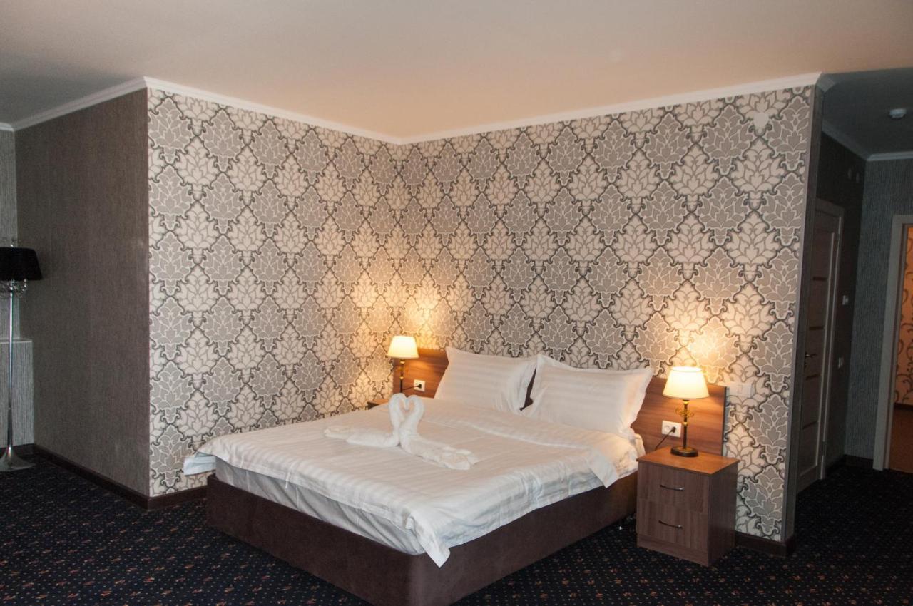 אסטנה Gokai Hotel מראה חיצוני תמונה