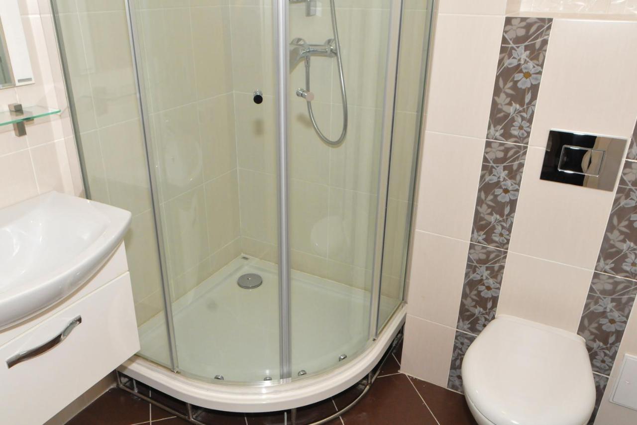 אסטנה Gokai Hotel מראה חיצוני תמונה
