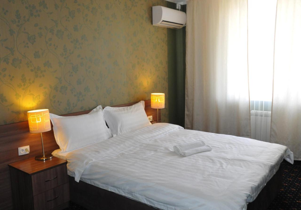 אסטנה Gokai Hotel מראה חיצוני תמונה