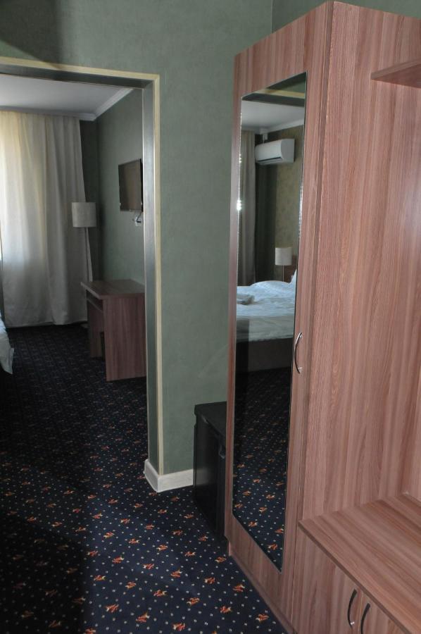 אסטנה Gokai Hotel מראה חיצוני תמונה